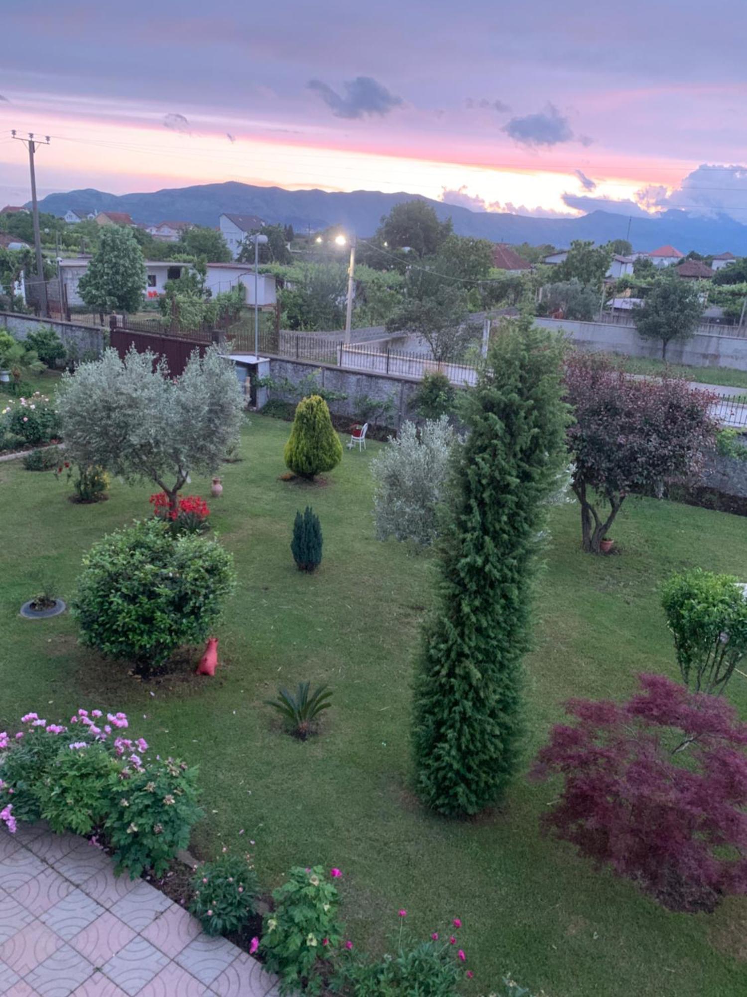 Hotel Villa Linda Shkodër Buitenkant foto
