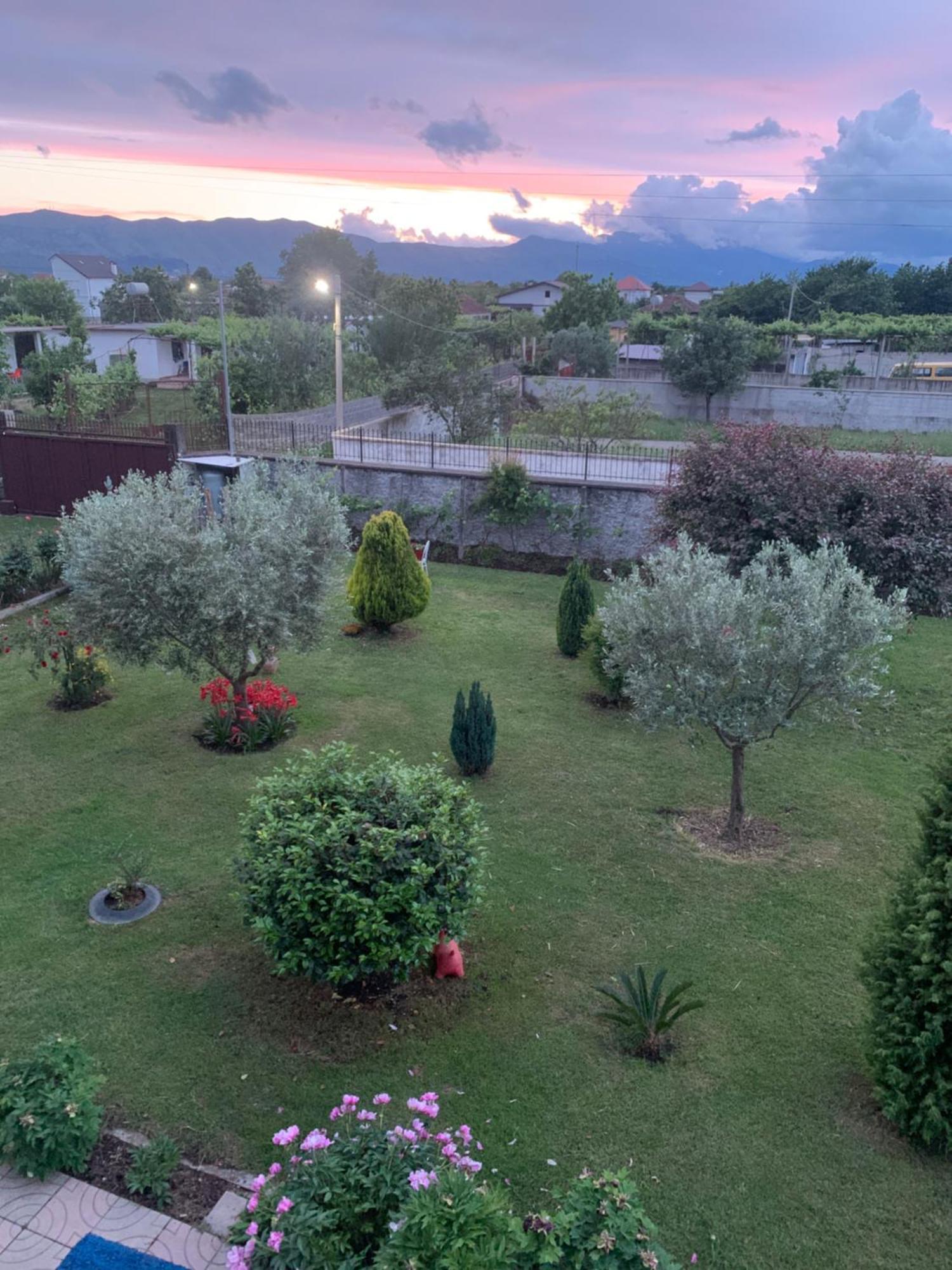 Hotel Villa Linda Shkodër Buitenkant foto