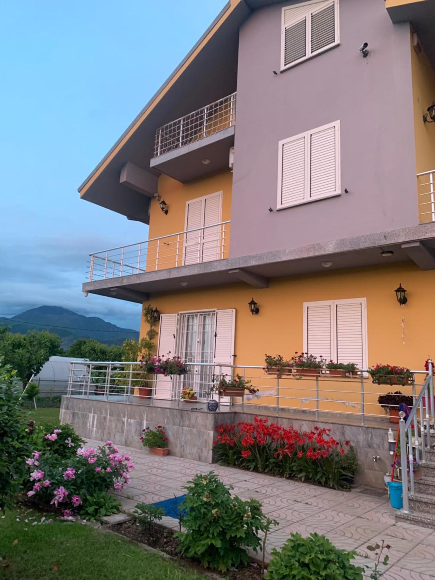 Hotel Villa Linda Shkodër Buitenkant foto