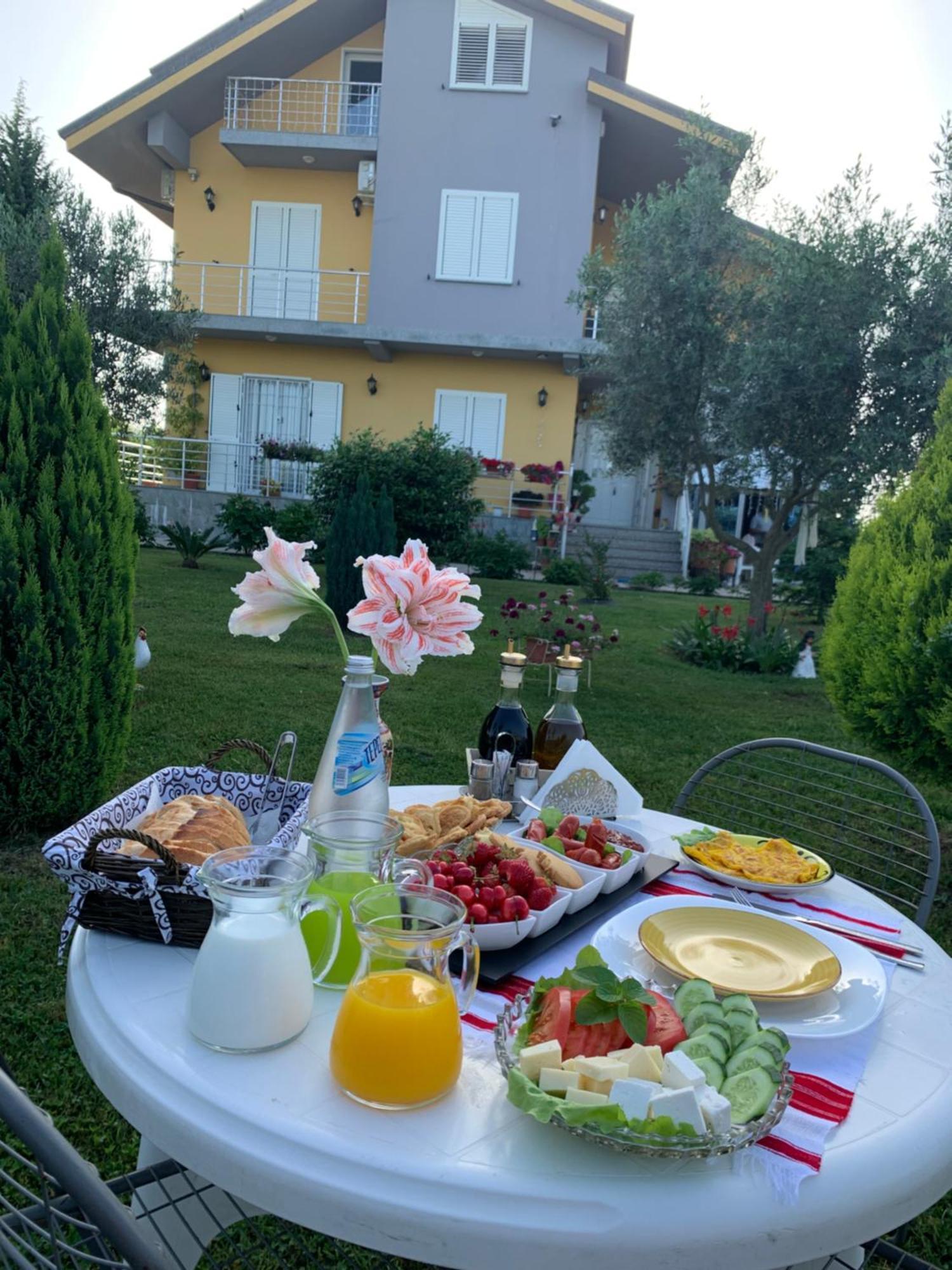 Hotel Villa Linda Shkodër Buitenkant foto